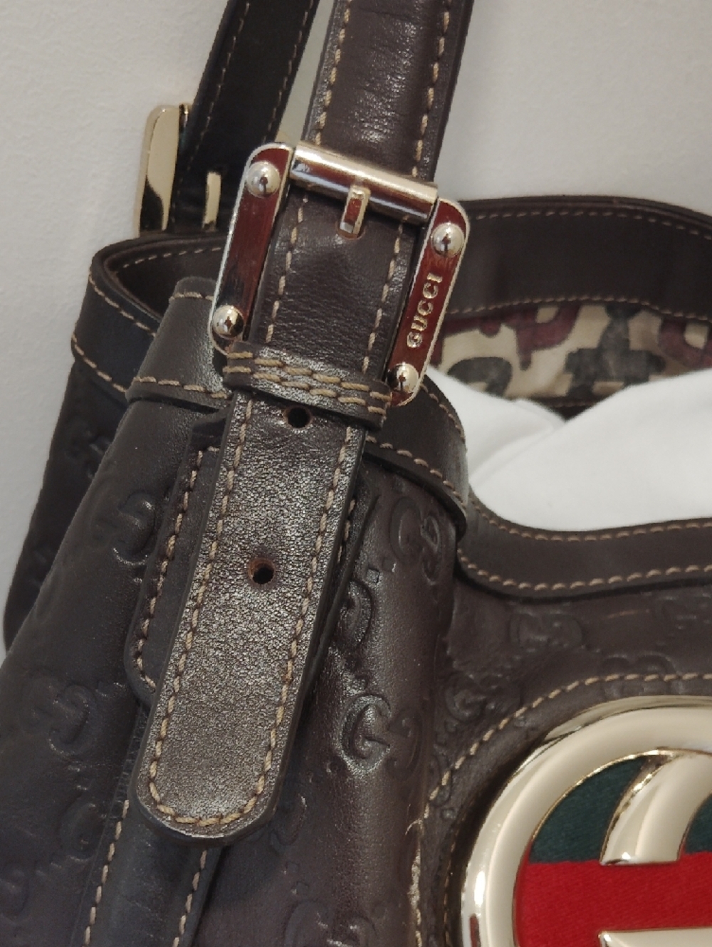 Pre-Loved Gucci Brown Leather Shoulder Bag with Green-Red Web and Gold Hardware - Picture 2 of 12